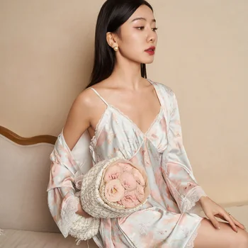 Jiangnan He 2023 Fransız tarzı seksi puslu mavi gecelik kadın sling iki parçalı buz ipek pijama ev giysileri