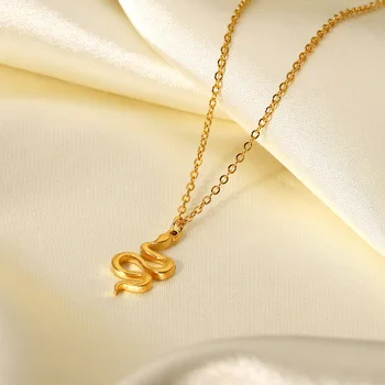 Popüler yeni paslanmaz çelik zincir yılan kolye kolye takı 18K altın kaplama yılan kolye kolye takı kadınlar için